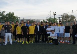 Γέμισε με παιδιά η Νέα Φιλαδέλφεια στα πρώτα δοκιμαστικά (video)