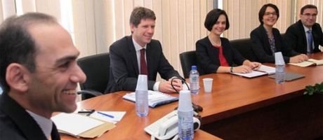 Κατέληξαν σε συμφωνία τελικά τρόικα και Κύπρος