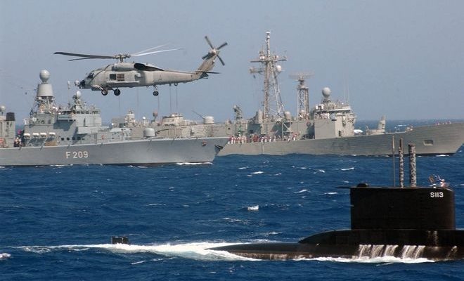 Επιστρατεύονται πλωτά κι εναέρια μέσα των Ενόπλων Δυνάμεων