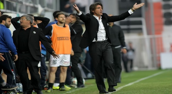 «Κοιτάω με προσοχή το μέλλον μου»