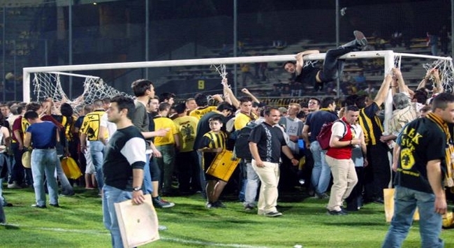 Η τελευταία παράσταση στο Ναό (vids)