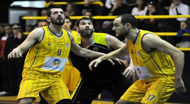 «Θέλω να μείνω στην ΑΕΚ»