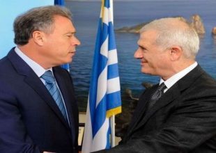 Σγουρός: «Υποχρέωση να γίνουν γήπεδα στα σωματεία»