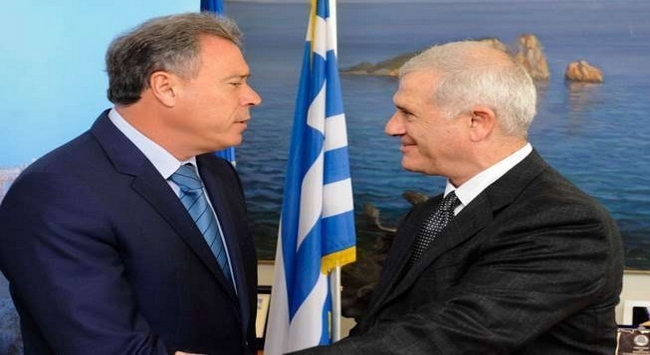 Σγουρός: «Υποχρέωση να γίνουν γήπεδα στα σωματεία»