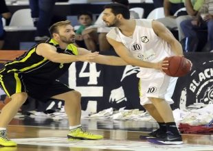 Πιστοί στη Βασίλισσα μέχρι τελευταία στιγμή