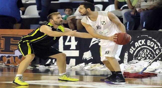 Πιστοί στη Βασίλισσα μέχρι τελευταία στιγμή