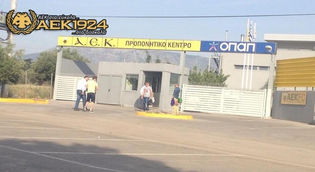 Η άφιξη των 9 νεοαποκτηθέντων (Pics + vid)