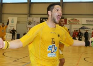 To «ευχαριστώ» του Οικονόμου στον οπαδό