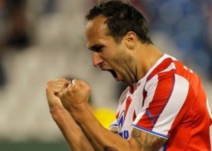 Μένει ελεύθερος και μιλά με την ΑΕΚ