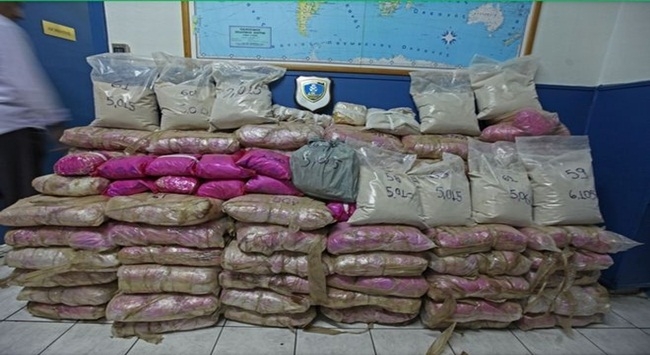 Συνελήφθη εφοπλιστής, η πρώην γυναίκα του και ο ανήλικος γιος του