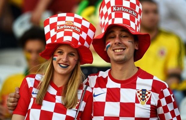 Κροάτης φιλάει Βραζιλιάνα ρεπόρτερ!
