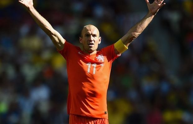 Ρόμπεν: «Sorry που βούτηξα»