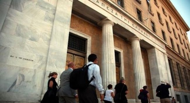 Αποκάλυψη: Πώς γλίτωσαν οι ελληνικές τράπεζες το κραχ