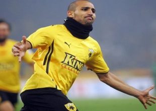 Τελειώνει με τη Νότιγχαμ και φοράει τα Κιτρινόμαυρα