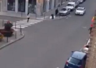 Αστυνομικοί πανηγυρίζουν τη νίκη του Βελγίου