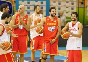 Με αποχώρηση απειλούν οι Ισπανοί
