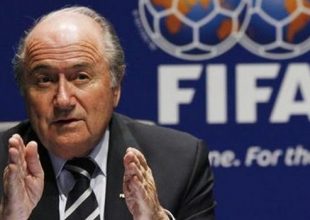 UEFA σε Μπλάτερ: “Φύγε!”