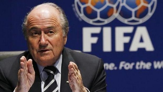 UEFA σε Μπλάτερ: “Φύγε!”