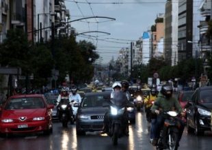 Έκτακτα μέτρα της Τροχαίας για την επιστροφή των εκδρομέων