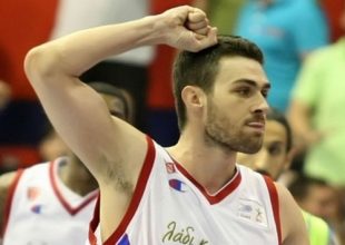 Θέλει Αθανασούλα η ΑΕΚ