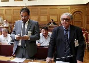 Στην Ολομέλεια ο Στράτος