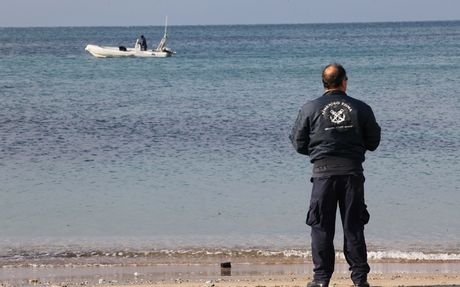 Τραγωδία στη Μεσσηνία: 6χρονη έμεινε για ώρες σε ακυβέρνητο σκάφος, μετά τον πνιγμό του πατέρα της