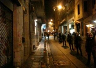Μολότοφ κατά αστυνομικών στην οδό Ιπποκράτους