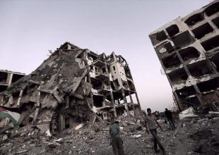 Εκεχειρία τέλος. Ολονύκτιες ισραηλινές επιδρομές στη Λωρίδα της Γάζας, ρουκέτες κατά του νοτίου Ισραήλ