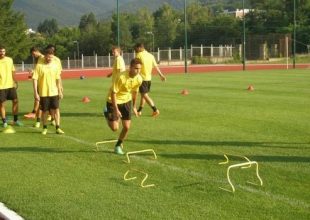 Αναζητούνται χρήματα για την επιστροφή από το Πράβετς!