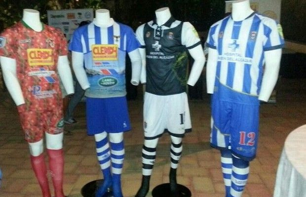 Αυτοί τις φόρεσαν τις ντομάτες