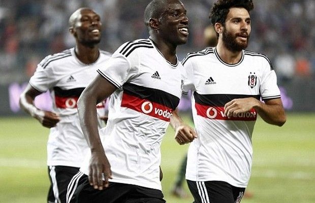 “Kαρφιά” Ντεμπά Μπα για Μουρίνιο