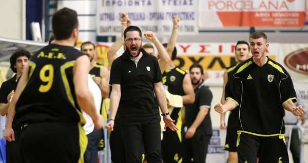 Αποχώρηση Χήνα από τη Βασίλισσα