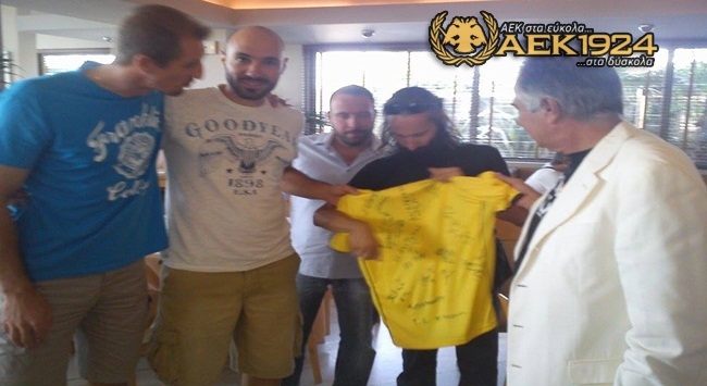 Μια φανέλα για τον πιο πιστό οπαδό (pic)