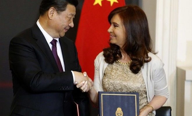 H Κίνα “σώζει” την Αργεντινή: Εμπορικές συναλλαγές με ενεργοποίηση σύμβασης ανταλλαγής νομισμάτων