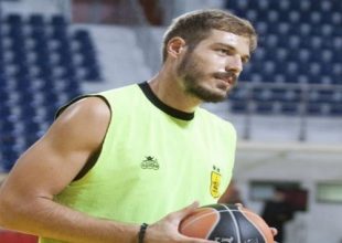 Επίσημα Κιτρινόμαυροι και οι τρεις