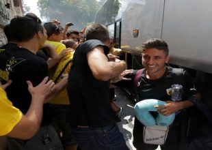 Έφτασαν και αποθεώθηκαν