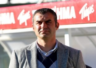 Δέλλας : «Δεν ανησυχώ για τα γκολ, αφού δημιουργούμε ευκαιρίες»