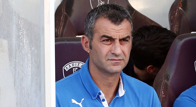 Αλλάζει την 11άδα και το σύστημα ο Δέλλας