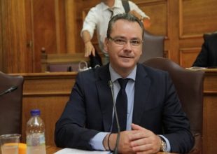 Παραίτηση Κουκοδήμου από το υπουργείο Παιδείας, λίγο πριν την έναρξη της σχολικής χρονιάς