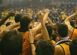 Περιμένει ακόμα περισσότερα από τους Αμερικανούς