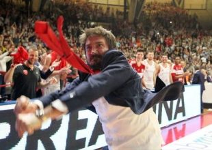 Τρελάθηκε ο Ποτζέκο! (VIDEO)