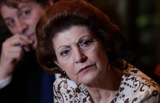 Δύο μήνες προθεσμία της ΕΕ στην Ισπανία