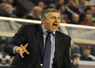 Βετούλας: «Περιμένουμε επιπλέον πίεση από την ΑΕΚ λόγω του κόσμου της»