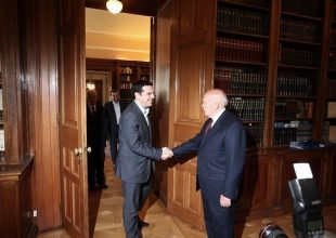 Τσίπρας: Άμεση σύγκλιση συμβουλίου πολιτικών αρχηγών για να συμφωνήσουμε σε ημερομηνία εκλογών πριν την προεδρική εκλογή