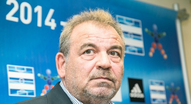 Παραιτήθηκε ο Αγραφιώτης, στηρίζει Μαρινάκη