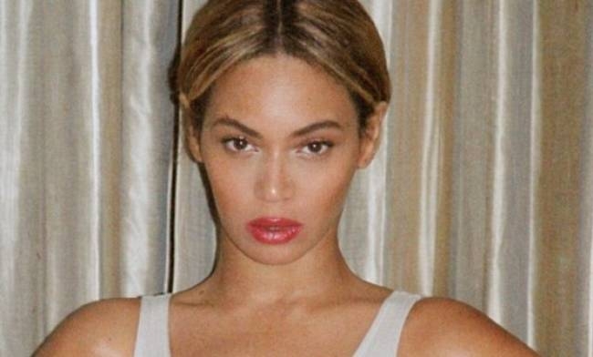 Οι αποκαλυπτικές selfies της Beyonce