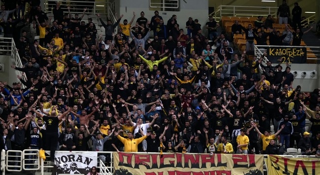 Λίγοι, πιστοί και οι καλύτεροι (videos)