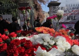 Μεγαλειώδης πορεία στην 41η επέτειο της εξέγερσης του Πολυτεχνείου