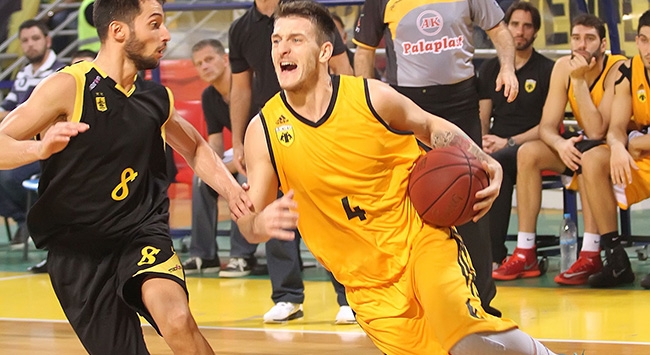 Ο τσαμπουκάς που της έλειπε…