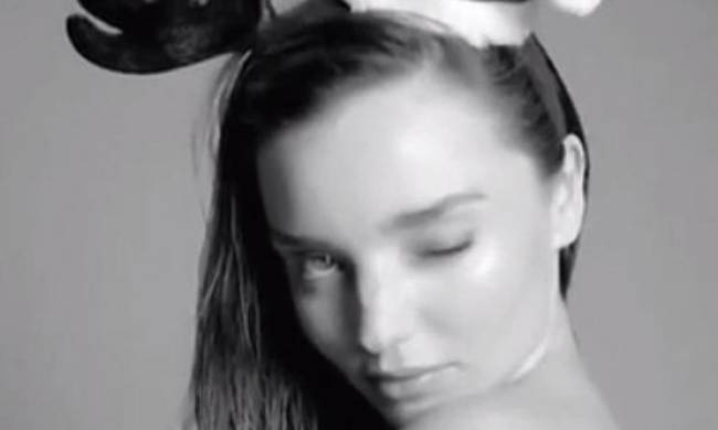 Το σέξι video της Miranda Kerr